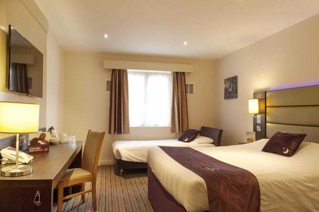 Premier Inn Dover Central - Eastern Ferry Terminal ห้อง รูปภาพ