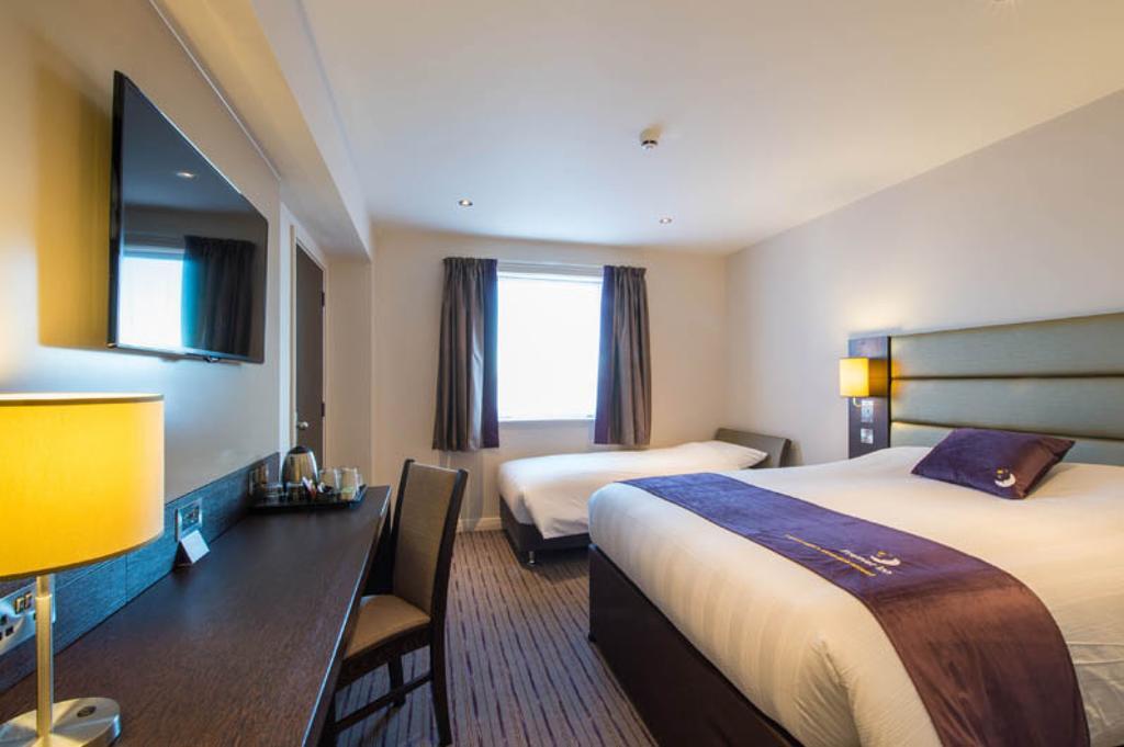 Premier Inn Dover Central - Eastern Ferry Terminal ห้อง รูปภาพ