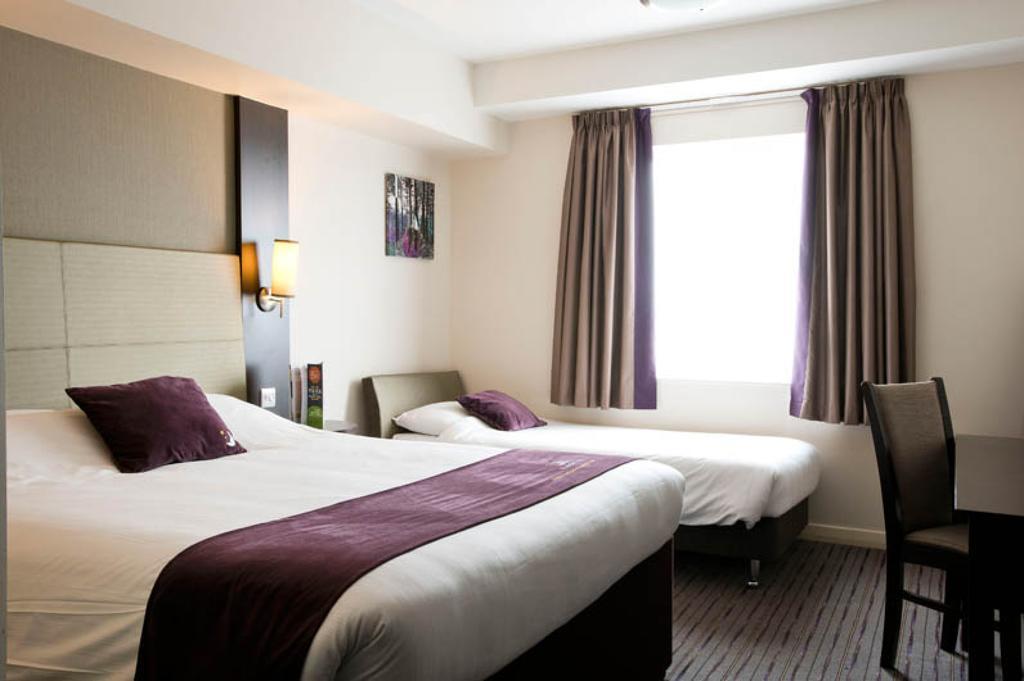 Premier Inn Dover Central - Eastern Ferry Terminal ห้อง รูปภาพ